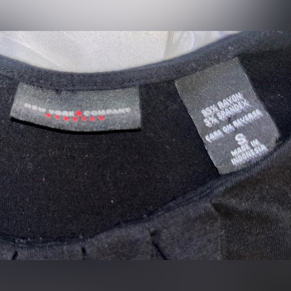 New York and Company Black Short Sleeve Shirt - Picture 3 of 4